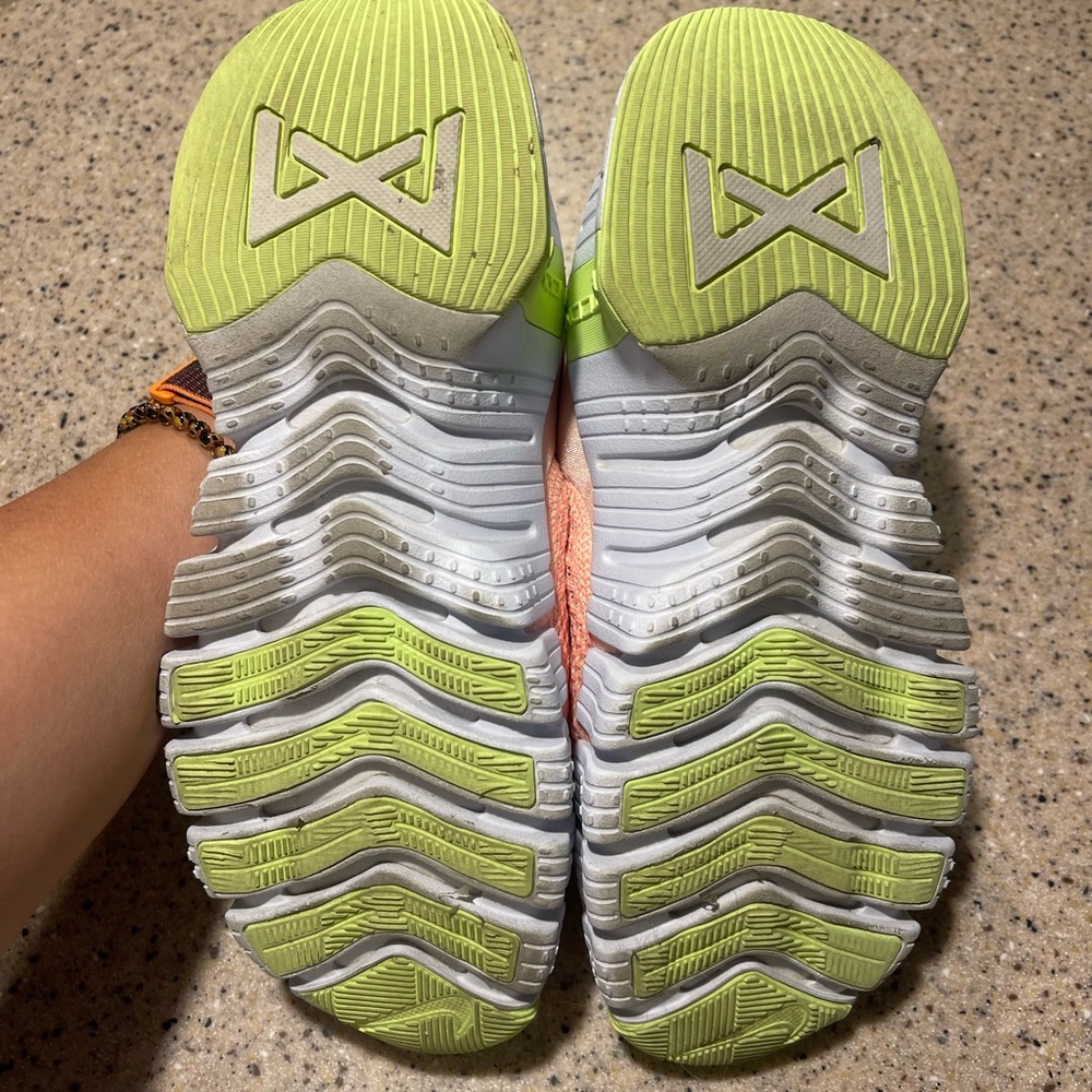 Nike Metcons - Picture 4 of 4